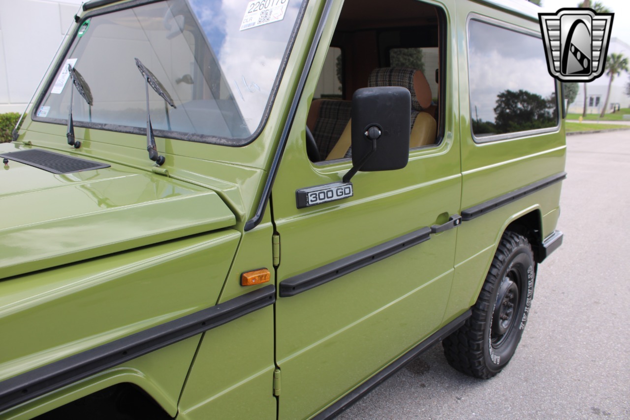 1982-mercedes-benz-300-gd-for-sale-florida (99)