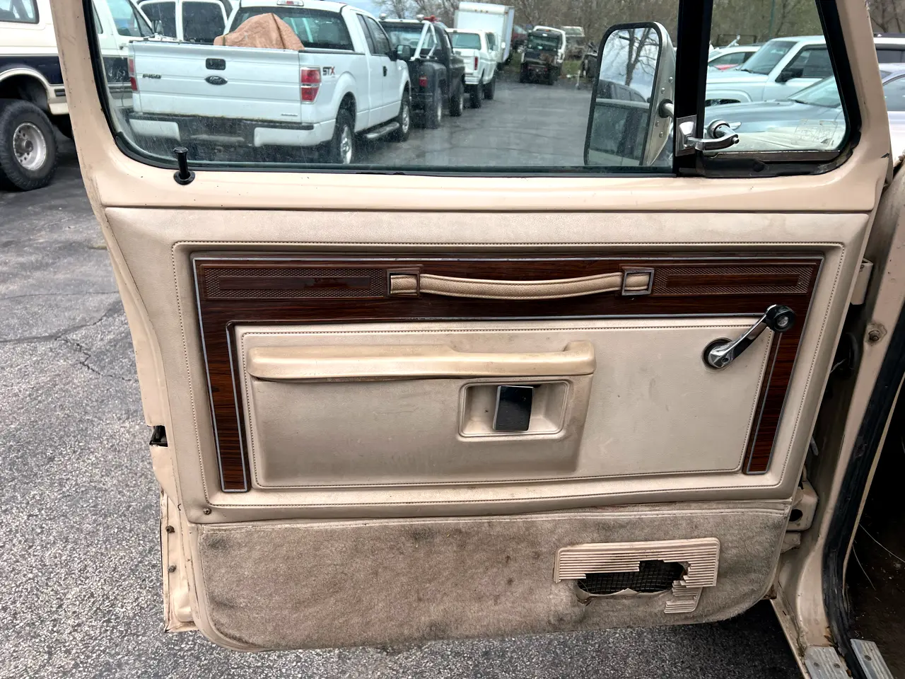 1984-dodge-ramcharger-for-sale-07