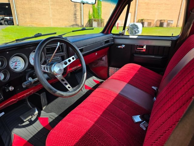 1985-chevrolet-c10-scottsdale-for-sale-hope-mills-nc-18