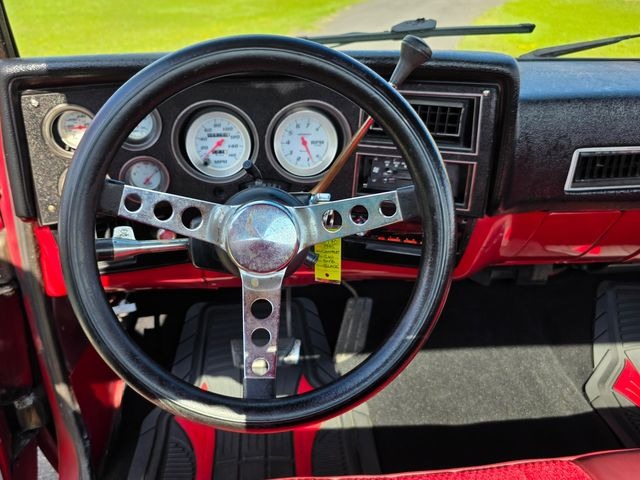1985-chevrolet-c10-scottsdale-for-sale-hope-mills-nc-19