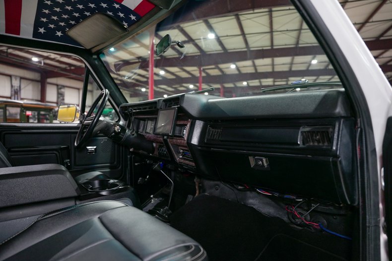 1985-ford-bronco-xlt (16)