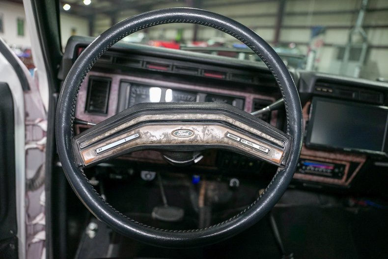 1985-ford-bronco-xlt (24)