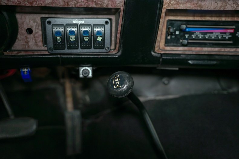 1985-ford-bronco-xlt (25)