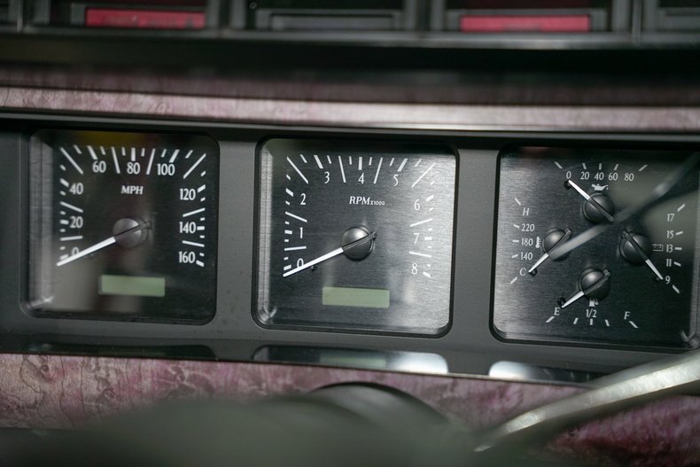 1985-ford-bronco-xlt (30)