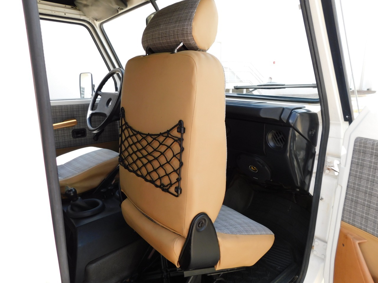 1985-mercedes-benz-280ge (19)