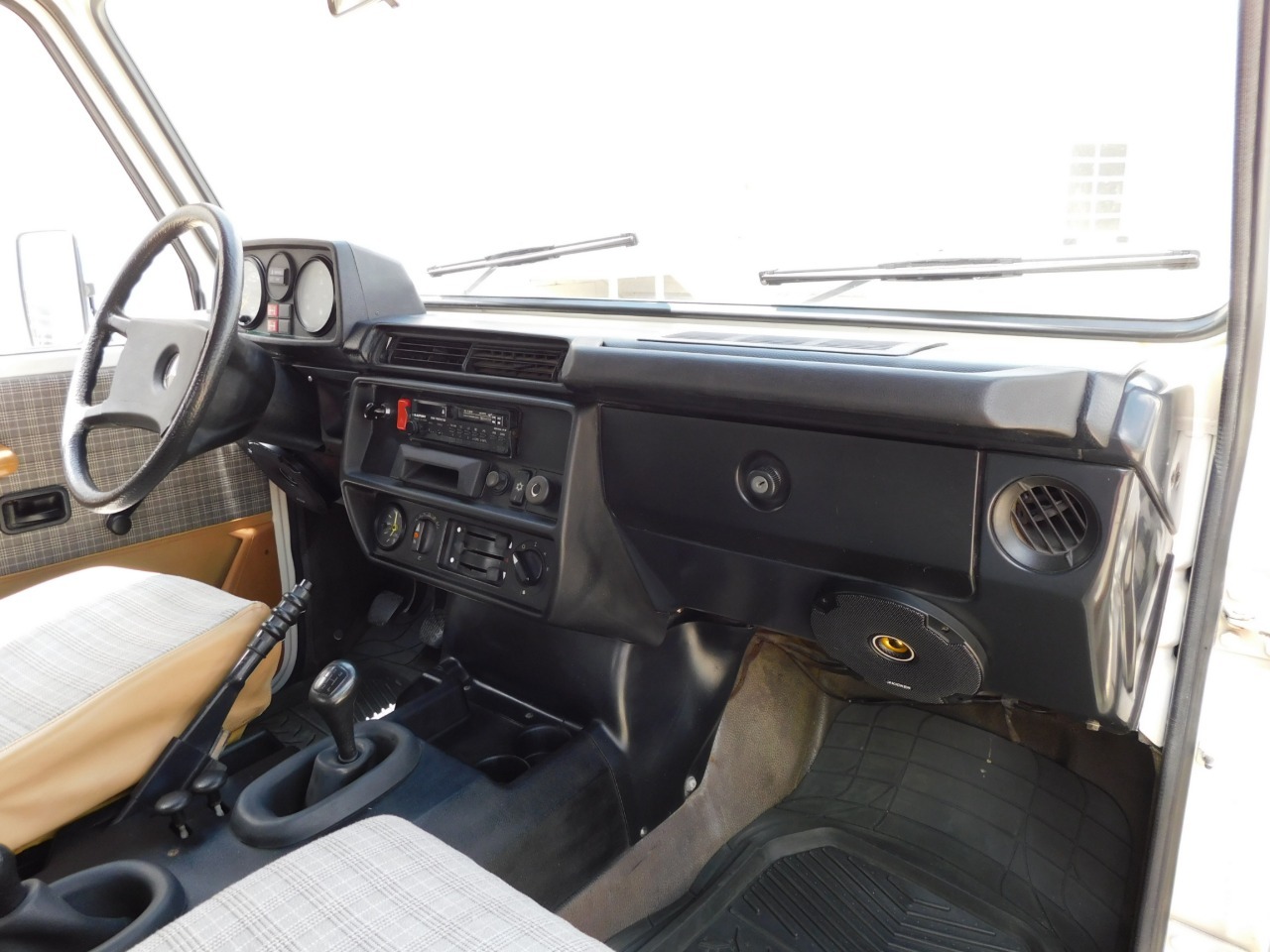 1985-mercedes-benz-280ge (32)