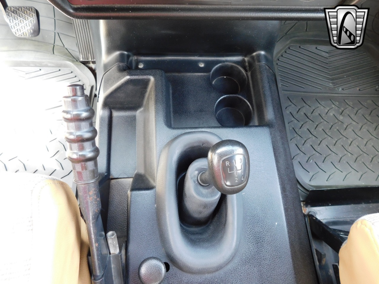 1985-mercedes-benz-280ge (45)