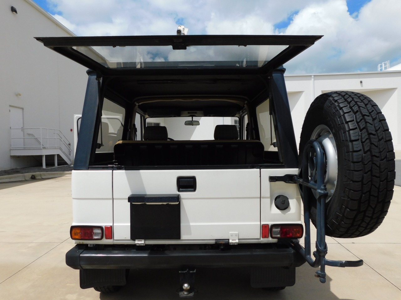 1985-mercedes-benz-280ge (59)