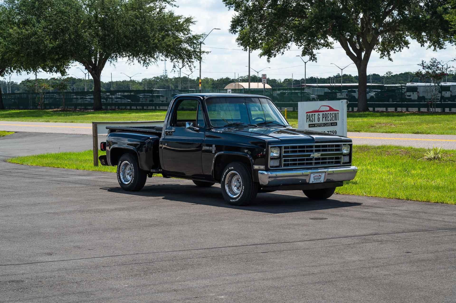 1986-chevrolet-c10-for-sale-07