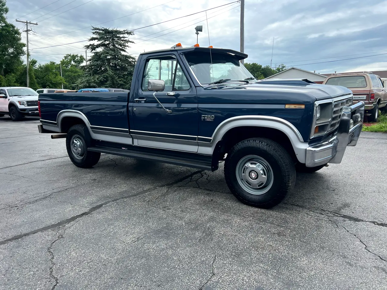 1986-ford-f-250-styleside-for-sale-03
