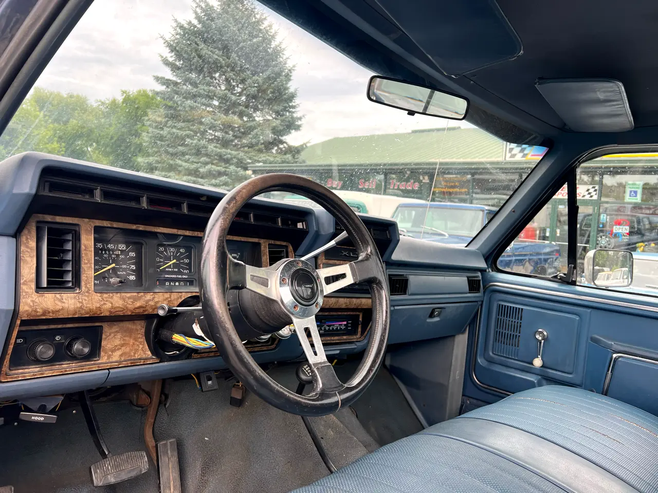 1986-ford-f-250-styleside-for-sale-08