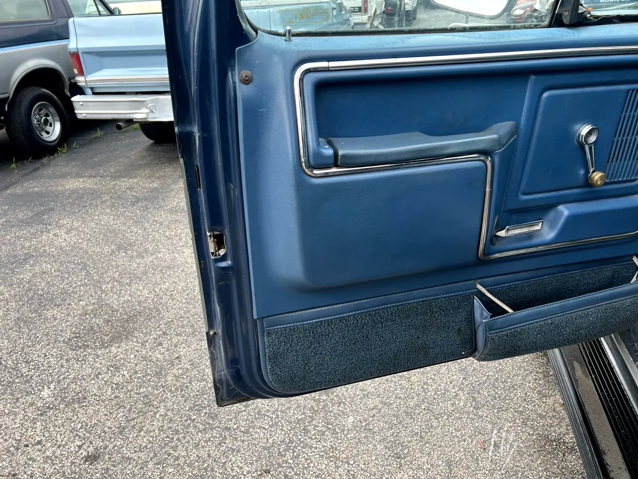 1986-ford-f-250-styleside-for-sale-09