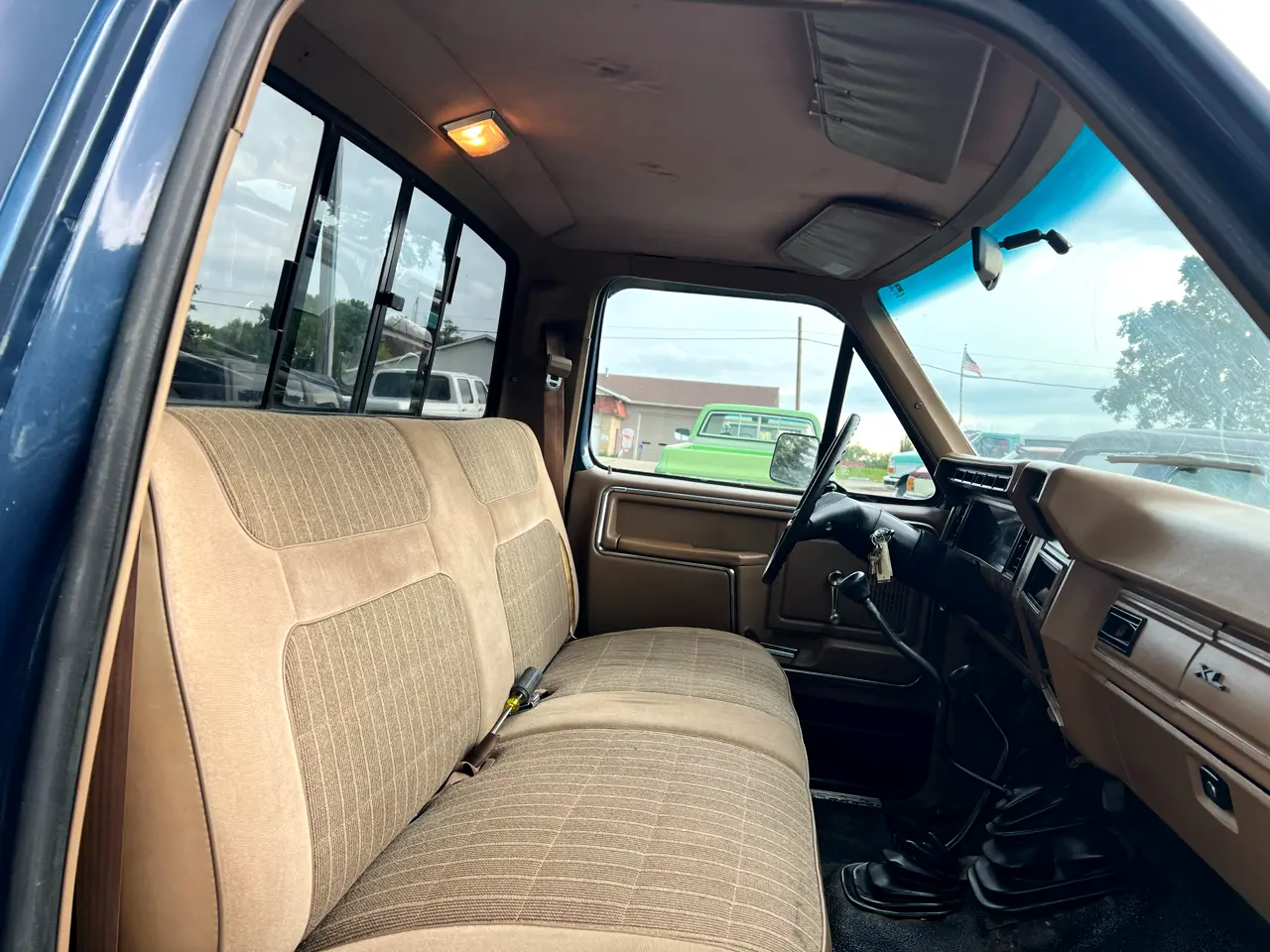 1986-ford-f-250-styleside-for-sale-wisconsin-09