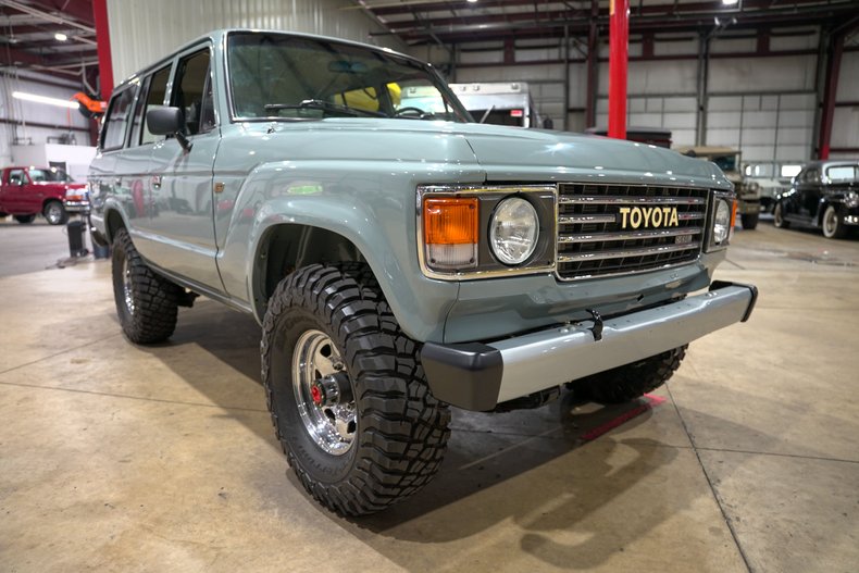 1986-toyota-land-cruiser-hj-60 (1)