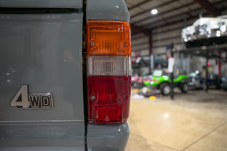 1986-toyota-land-cruiser-hj-60 (12)