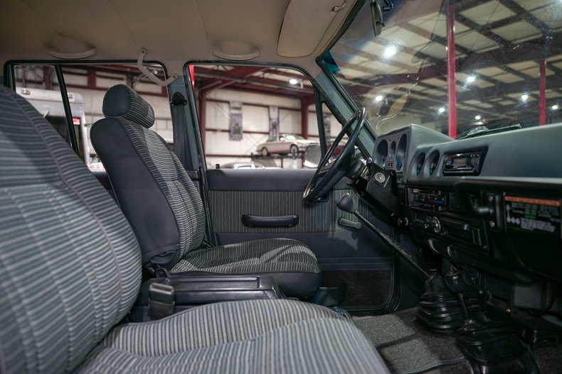 1986-toyota-land-cruiser-hj-60 (16)