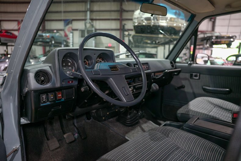 1986-toyota-land-cruiser-hj-60 (22)
