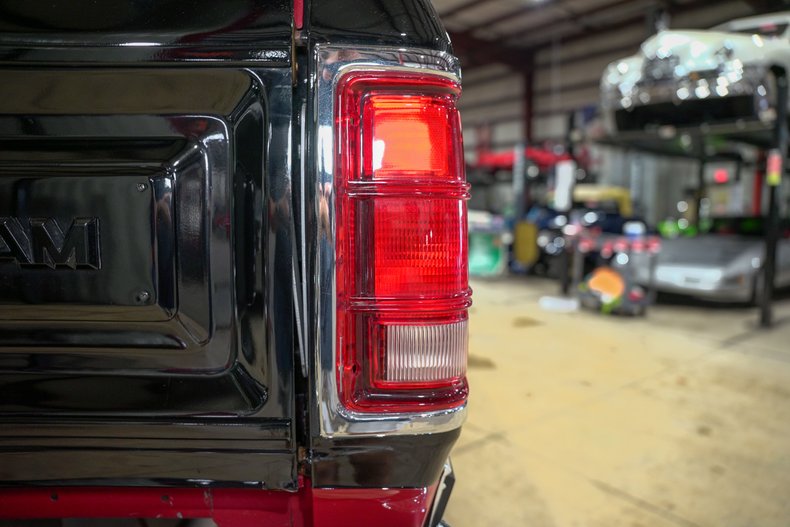 1988-dodge-w150-pick-up-4x4 (7)
