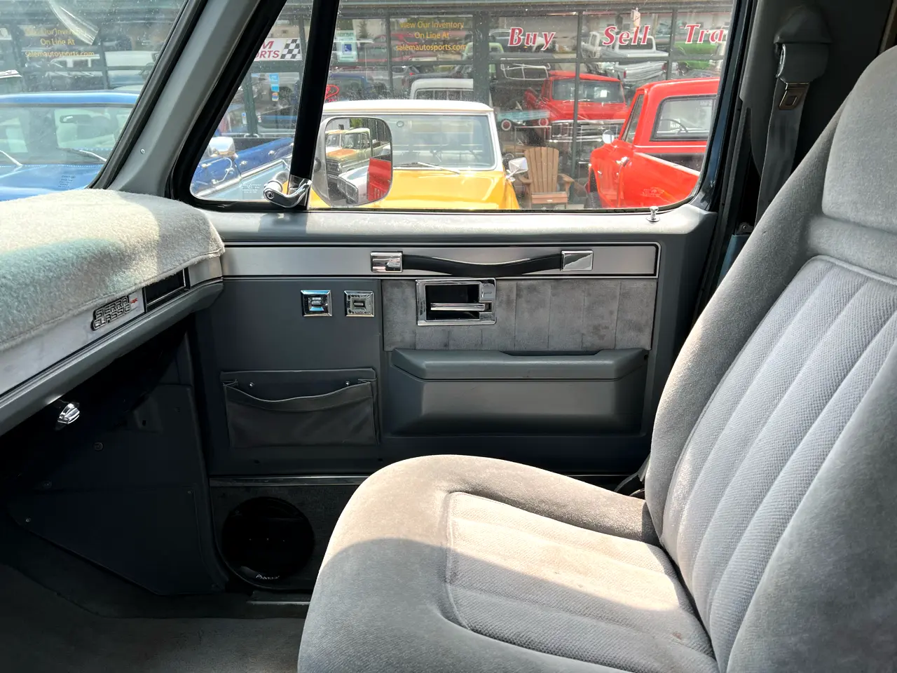 1988-gmc-jimmy-4x4-for-sale-09