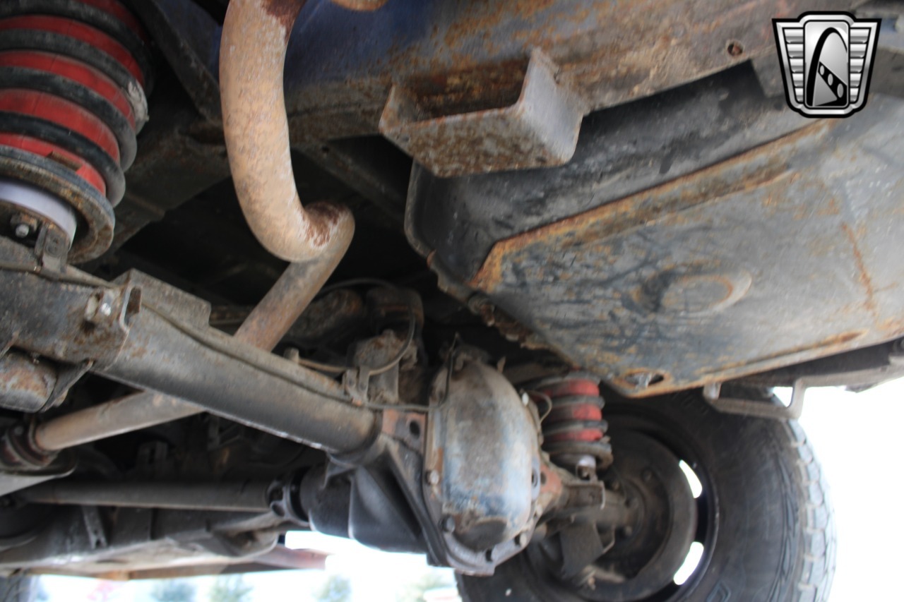 1988-land-rover-defender-110-adventure-truck (12)