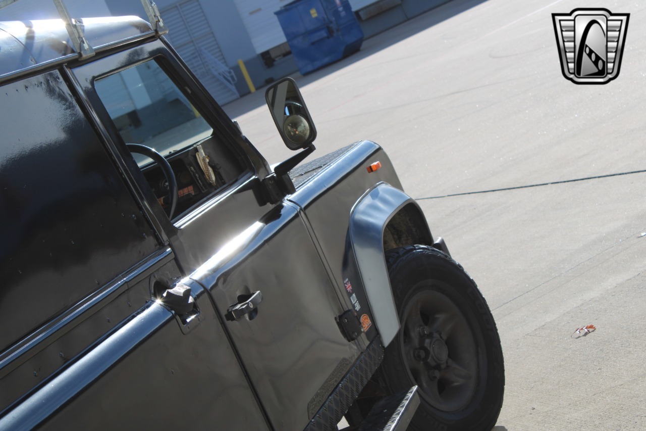 1988-land-rover-defender-110-adventure-truck (50)