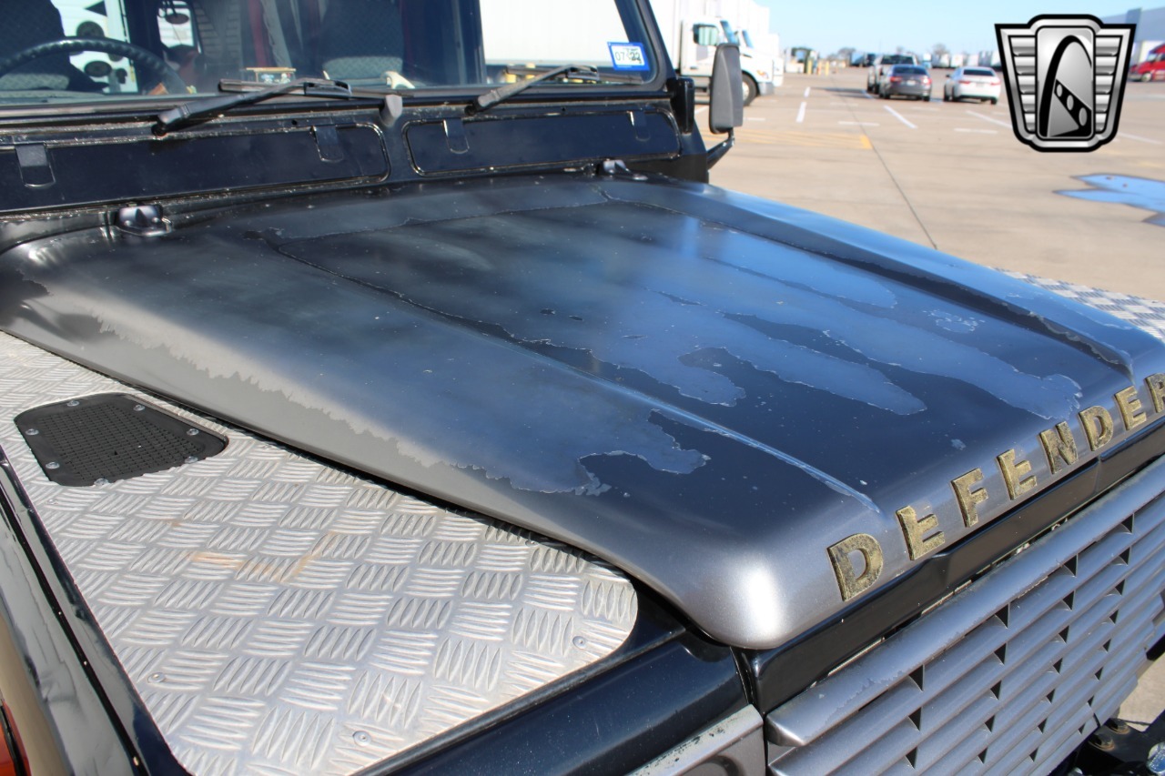 1988-land-rover-defender-110-adventure-truck (65)