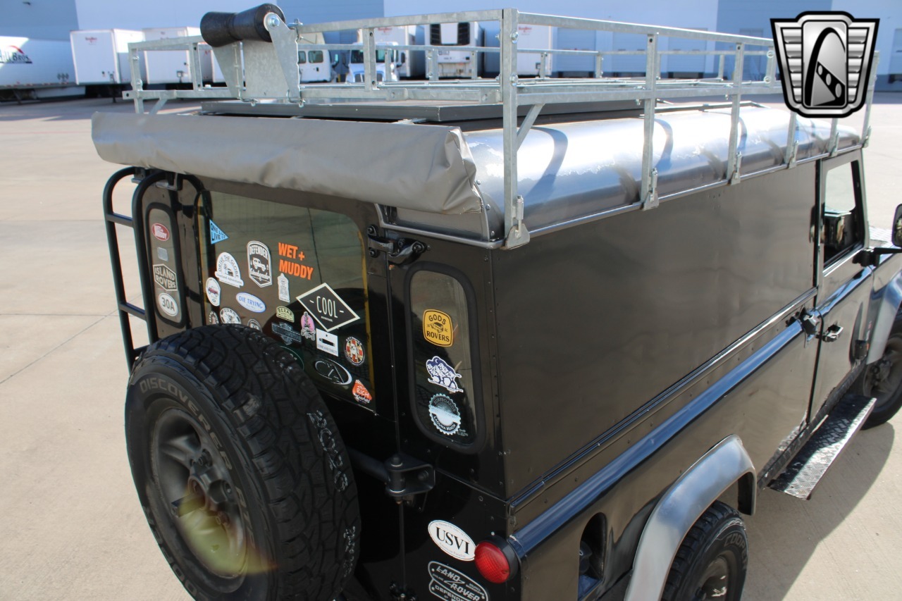 1988-land-rover-defender-110-adventure-truck (75)