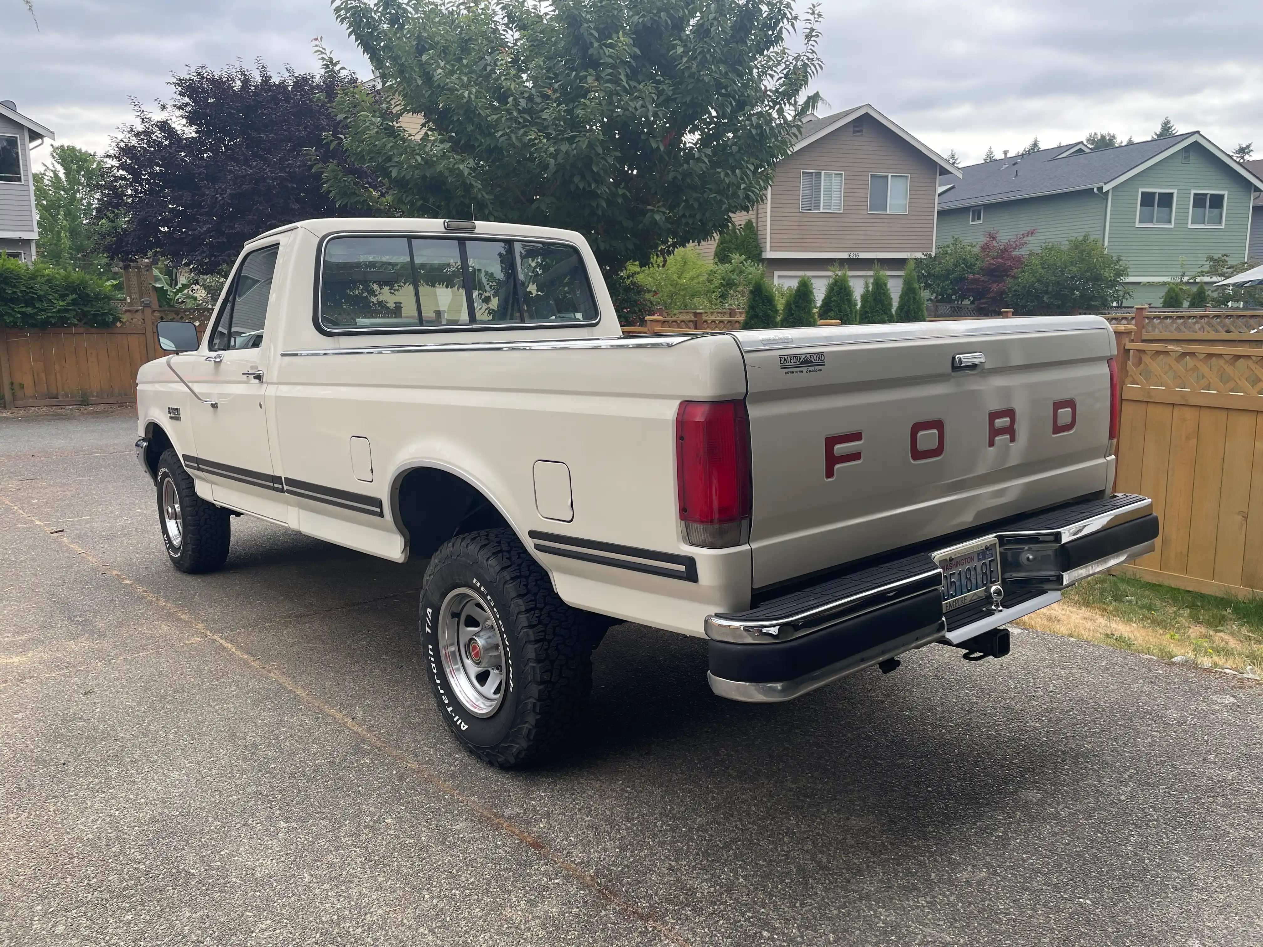 1989-Ford-F150-Custom-5.0-4x4-4-Speed-For-Sale-03