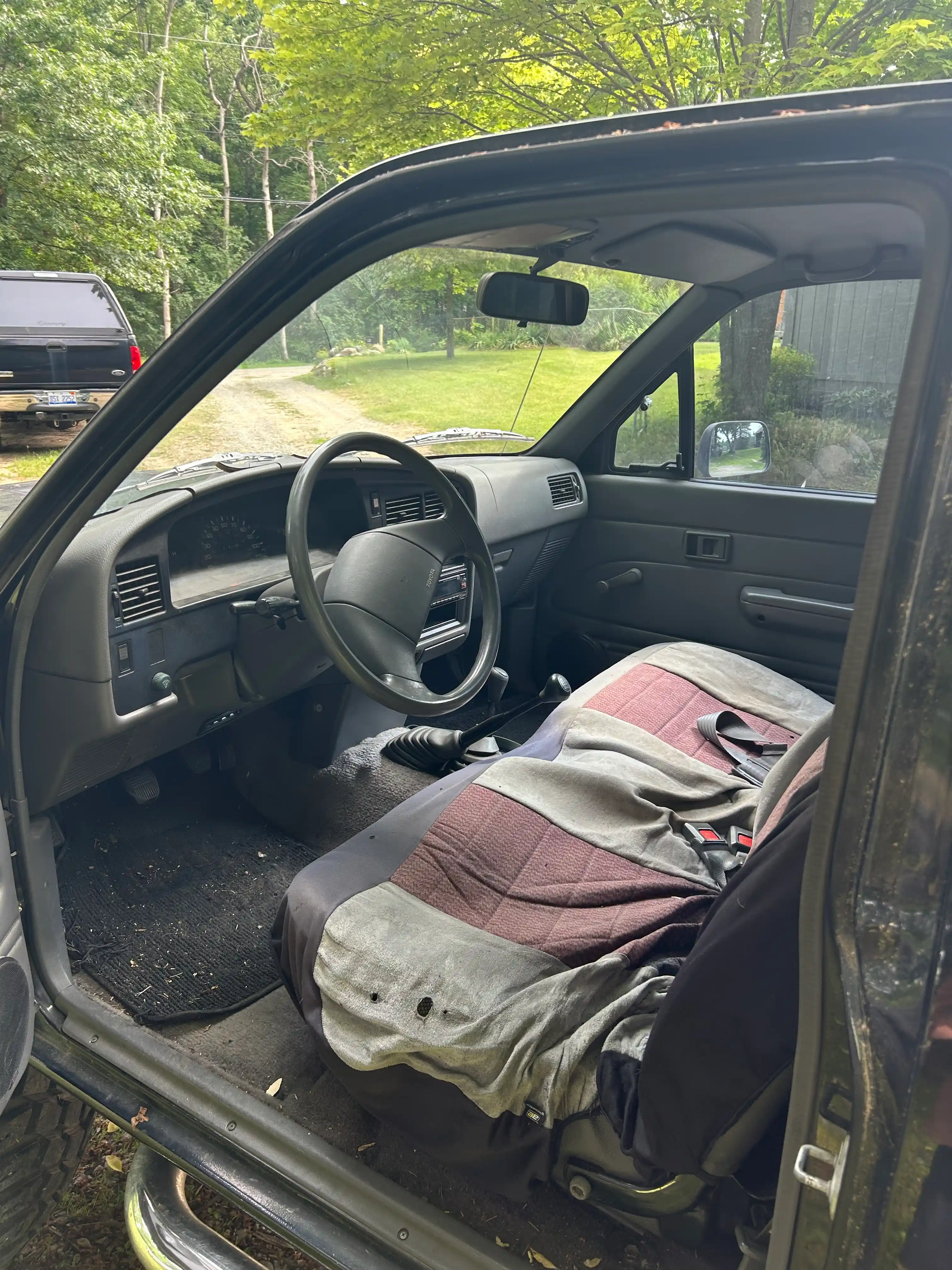 1989-Toyota-Pick-Up-For-Sale-06