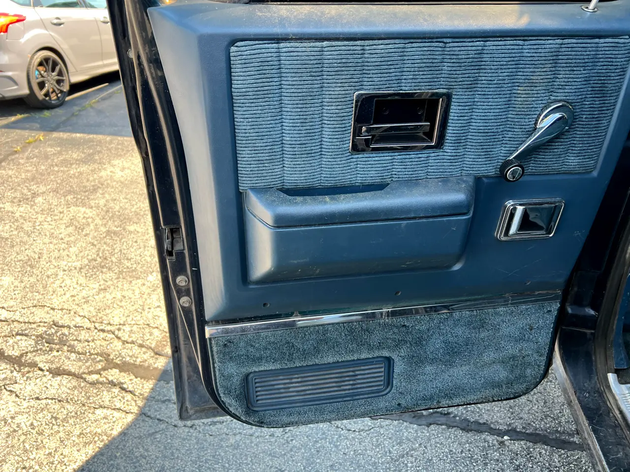 1989-chevrolet-suburban-2500-4x4-for-sale-12