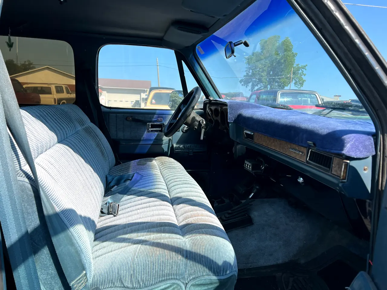1989-chevrolet-suburban-2500-4x4-for-sale-18