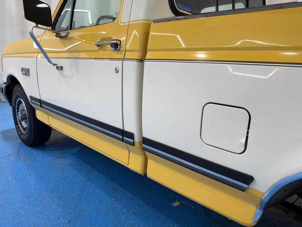 1989-ford-f150-for-sale-eclecti-garage (20)