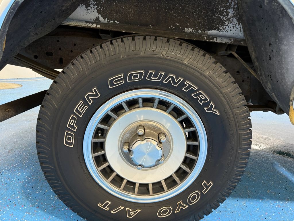 1989-ford-f150-for-sale-eclecti-garage (8)