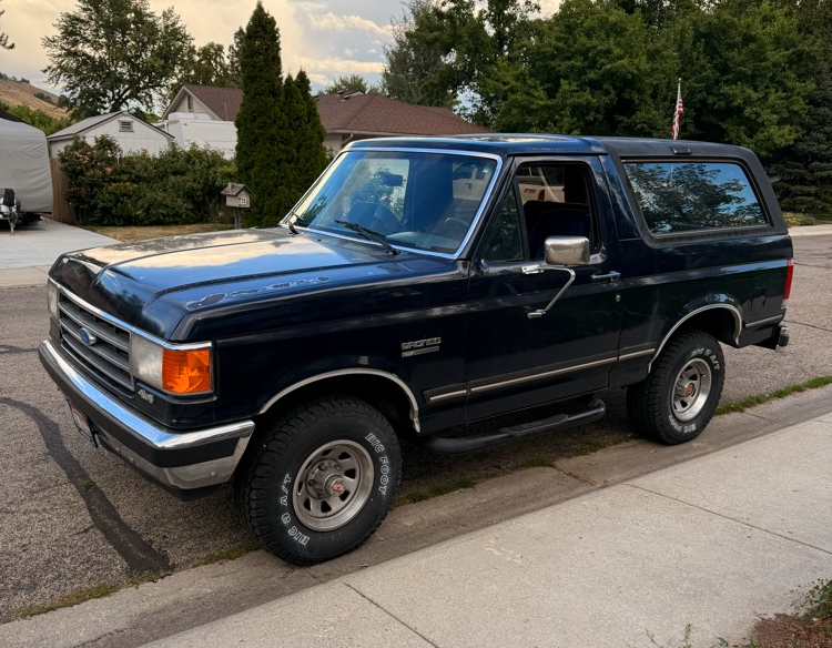 1990-ford-bronco-bricknose-for-sale-03