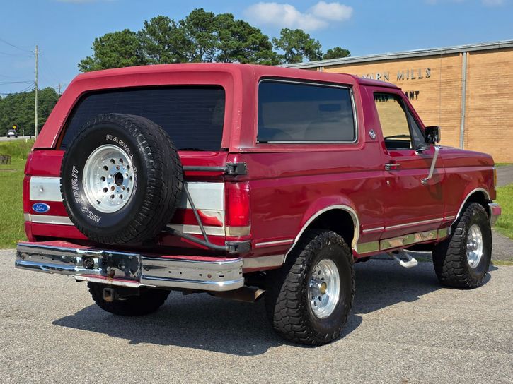 1991-ford-bronco-silver-anniversary-for-sale-06