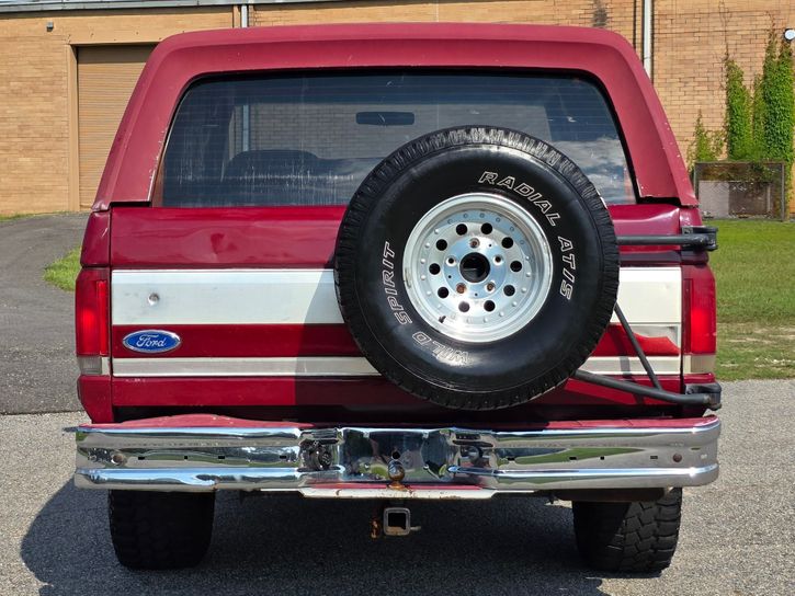 1991-ford-bronco-silver-anniversary-for-sale-08