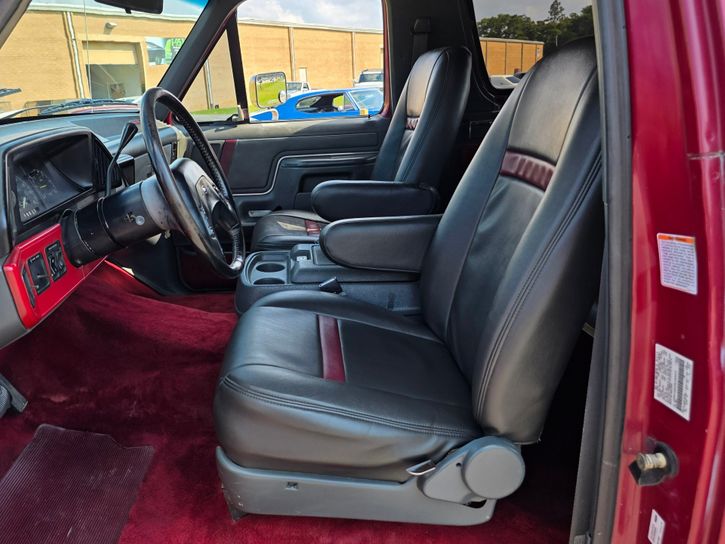 1991-ford-bronco-silver-anniversary-for-sale-12