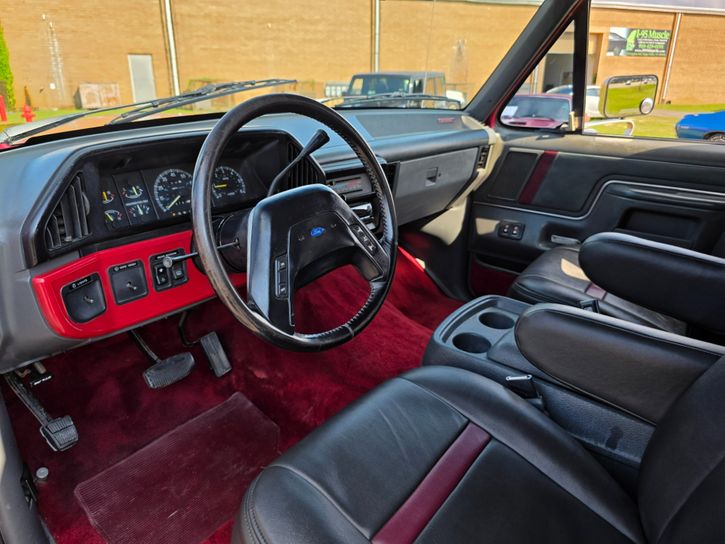 1991-ford-bronco-silver-anniversary-for-sale-13