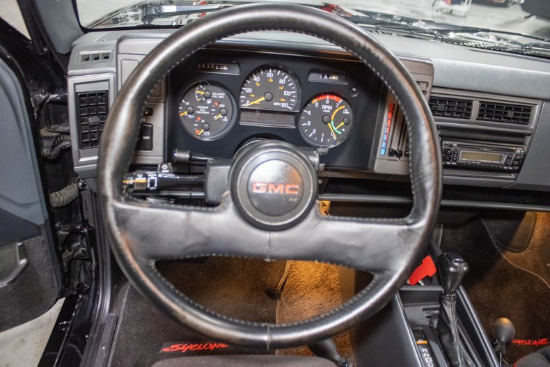 1991-gmc-syclone (7)