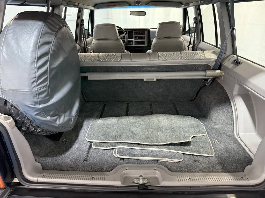 1991-jeep-cherokee-xj (32)