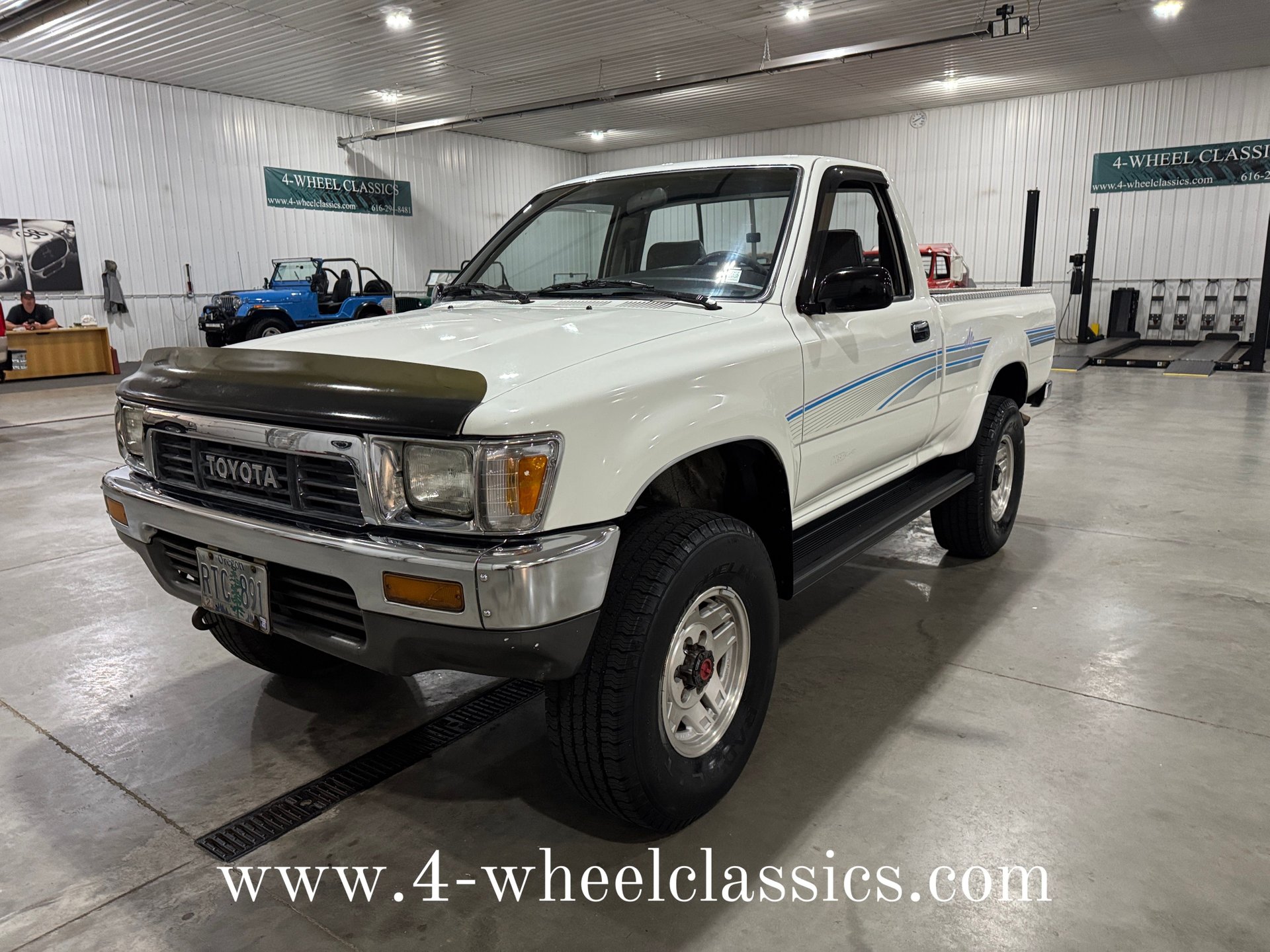 1991-toyota-pickup-for-sale-holland-mi-01