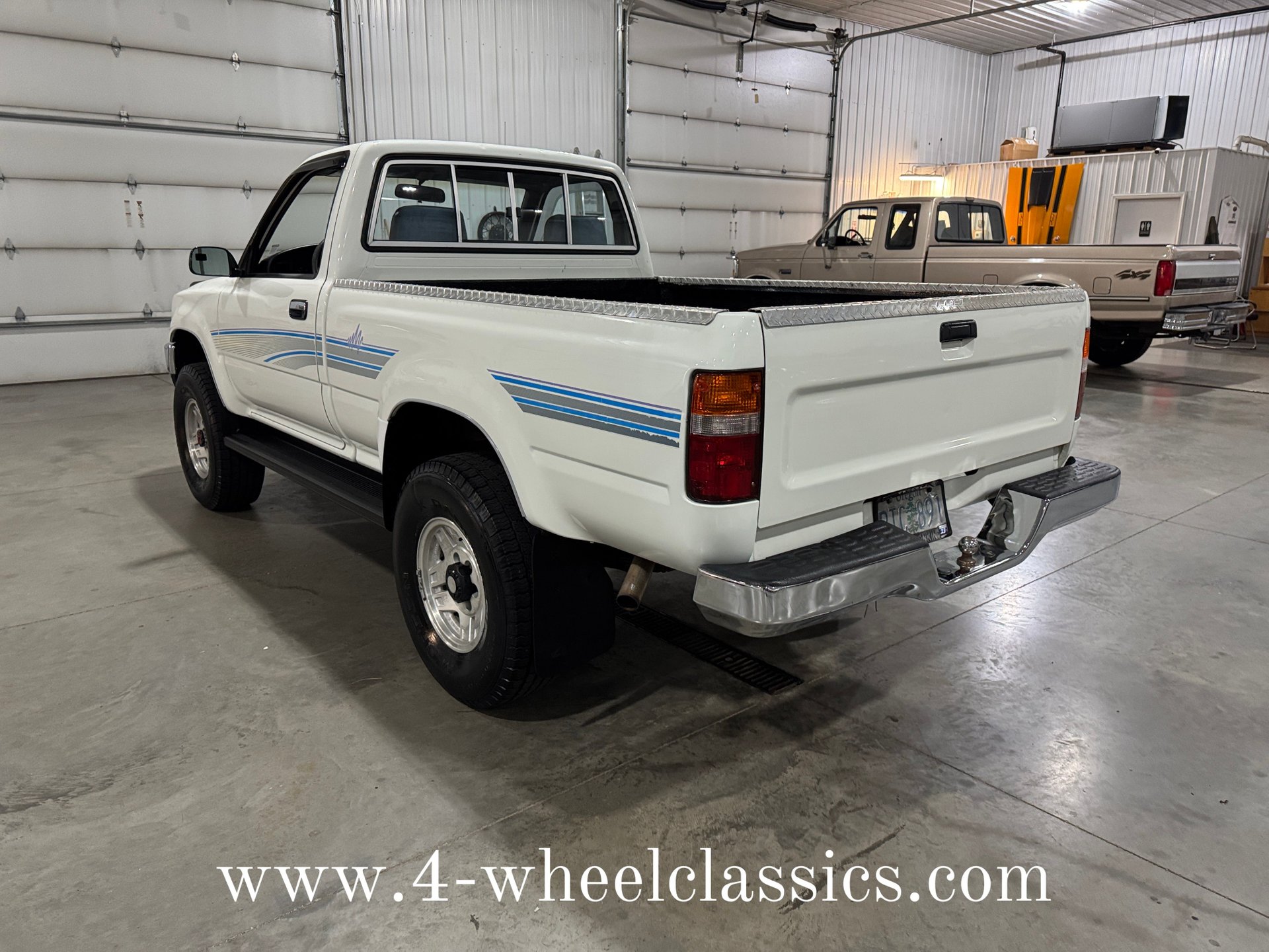 1991-toyota-pickup-for-sale-holland-mi-03