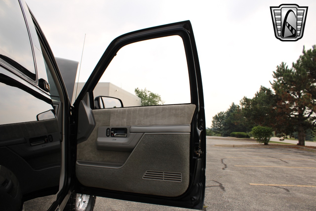 1992-chevrolet-blazer-for-sale (51)