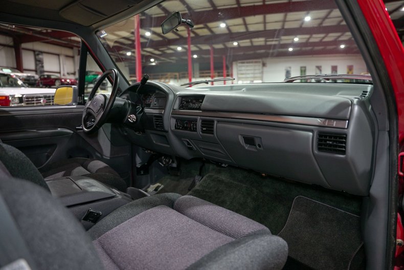 1993-ford-f150-lightning-svt (32)