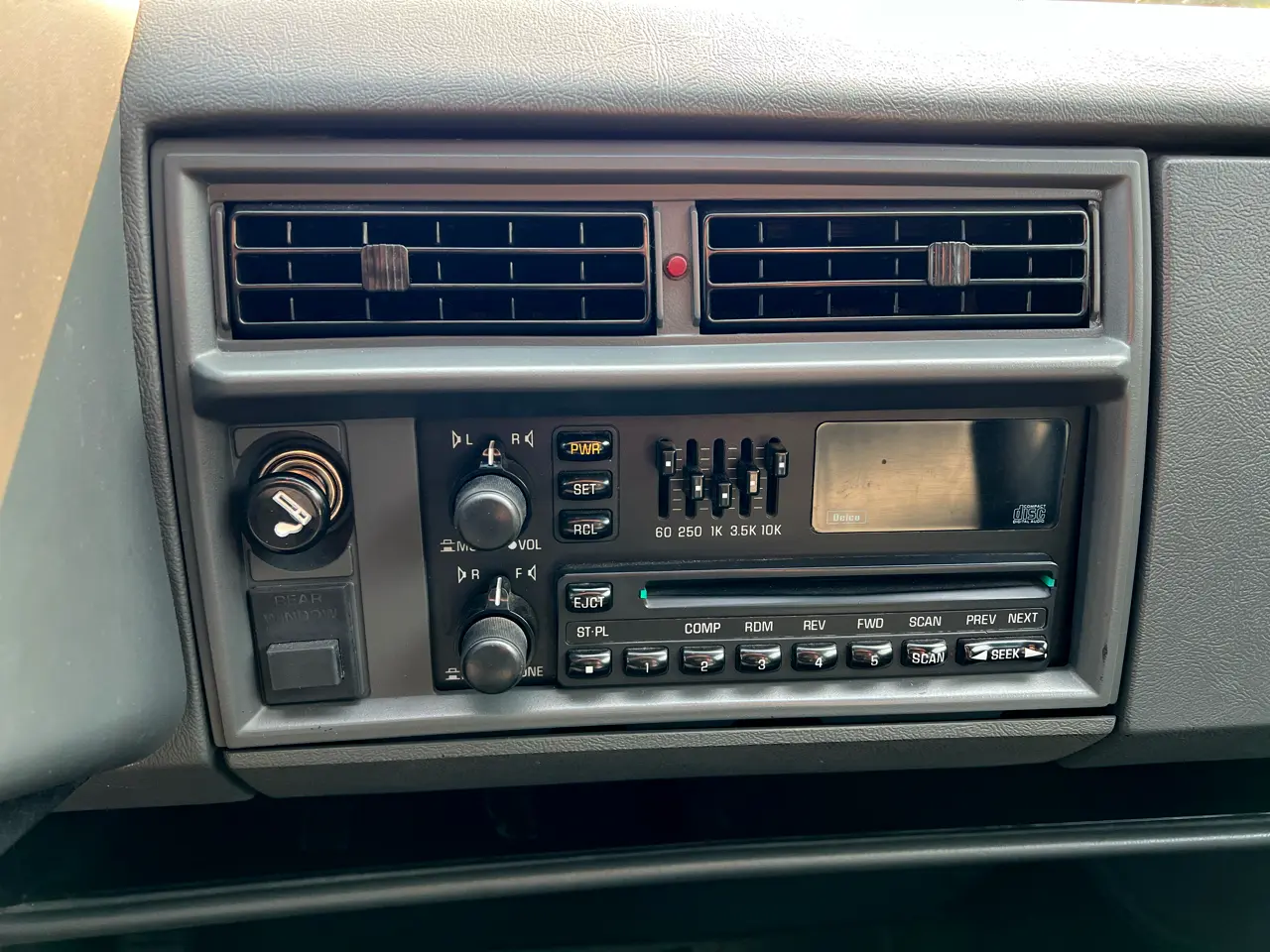 1993-gmc-jimmy-typhoon-for-sale-15