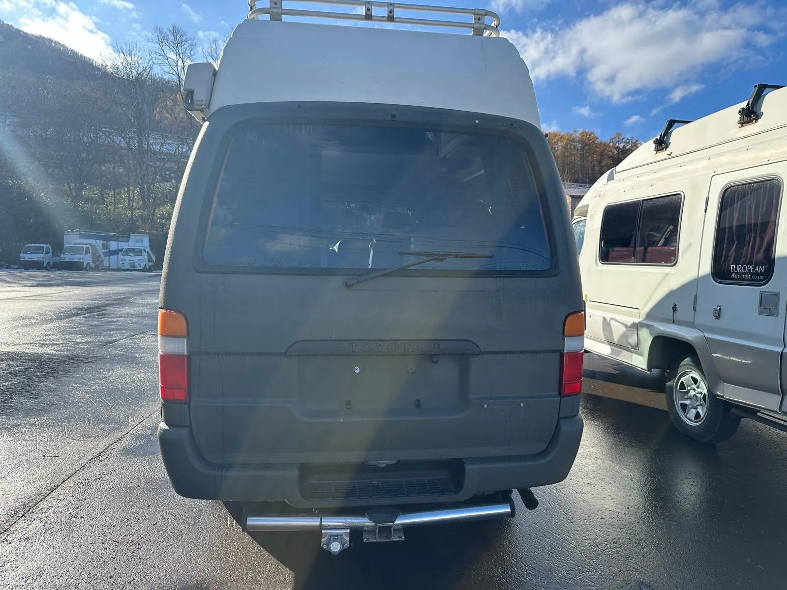 1993-toyota-hiace-highroof-camper-for-sale-03