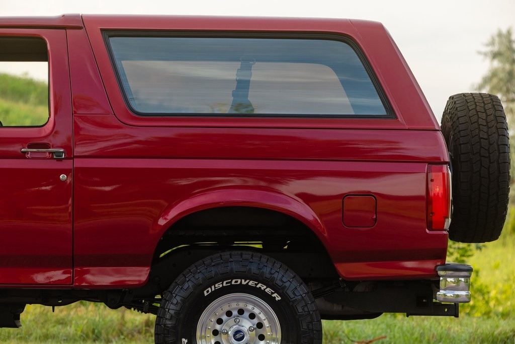 1994-ford-bronco-xlt-for-sale (100)