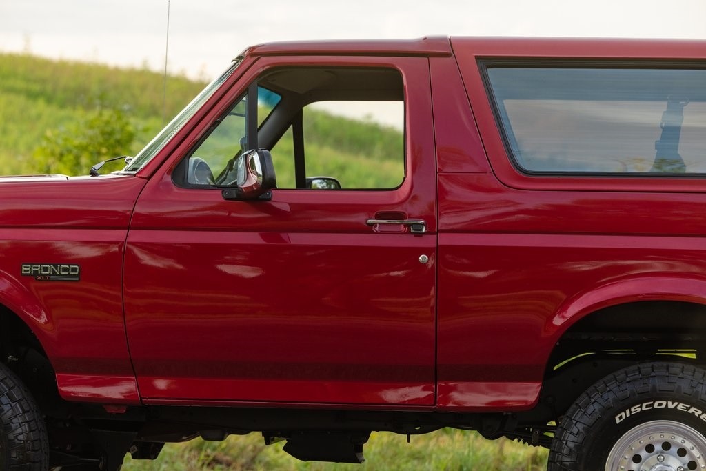 1994-ford-bronco-xlt-for-sale (108)