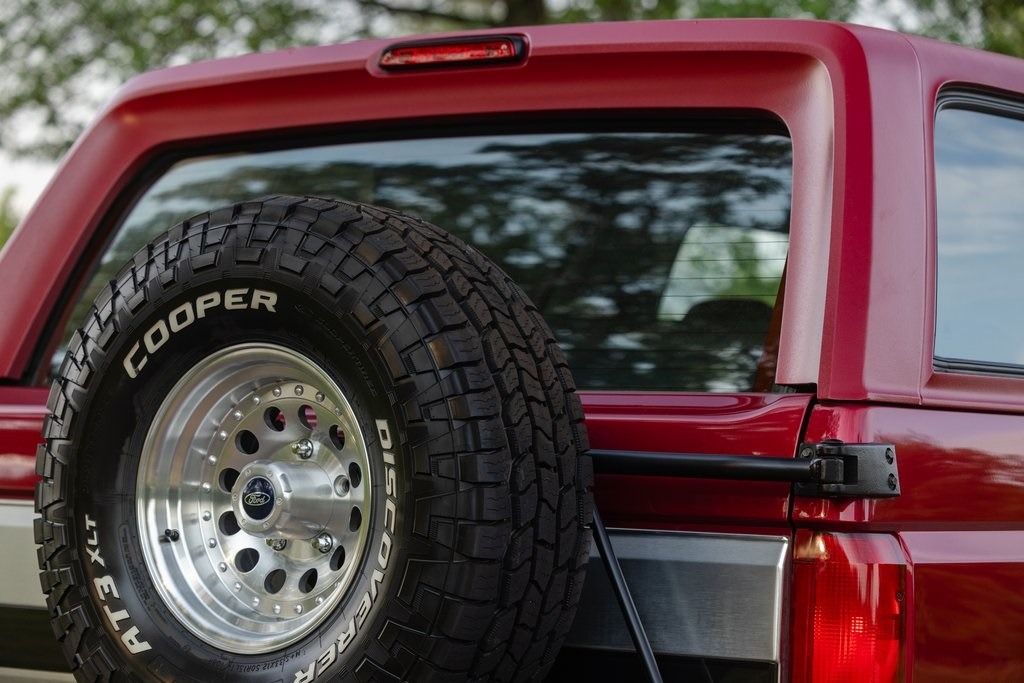 1994-ford-bronco-xlt-for-sale (117)
