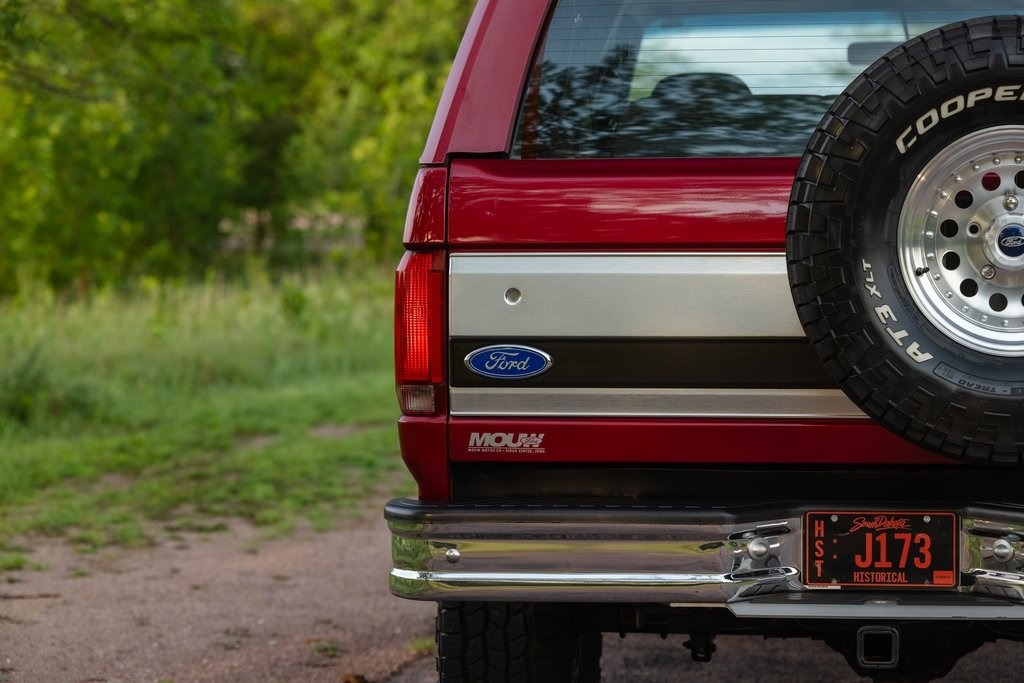 1994-ford-bronco-xlt-for-sale (137)